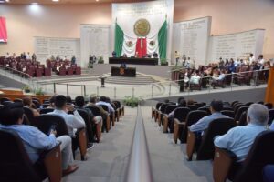 Escuela Normal Veracruzana será “Centenaria”, aprueba Congreso